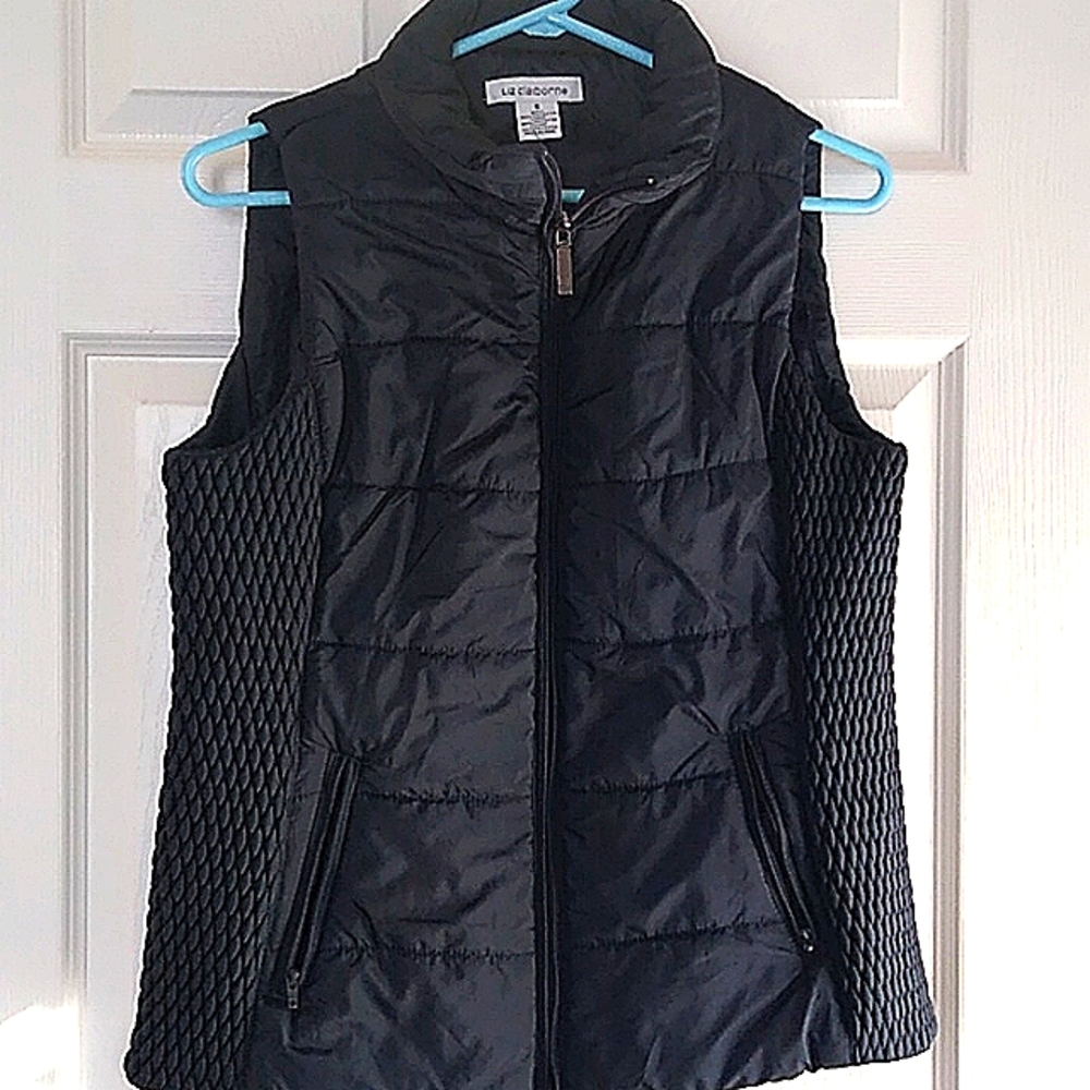 Liz Claiborne winter vest black size small